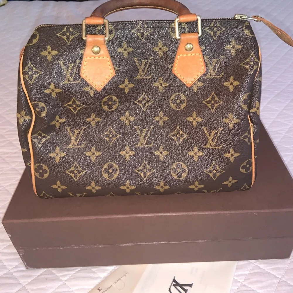 Louis Vuitton Brown Monogram Canvas 25 Speedy Bag